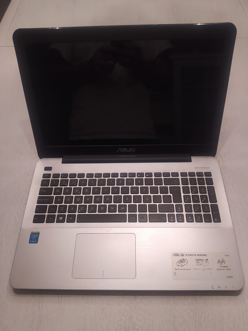 Notebook Asus 15.6 Core i5 8GB RAM – 512 SSD