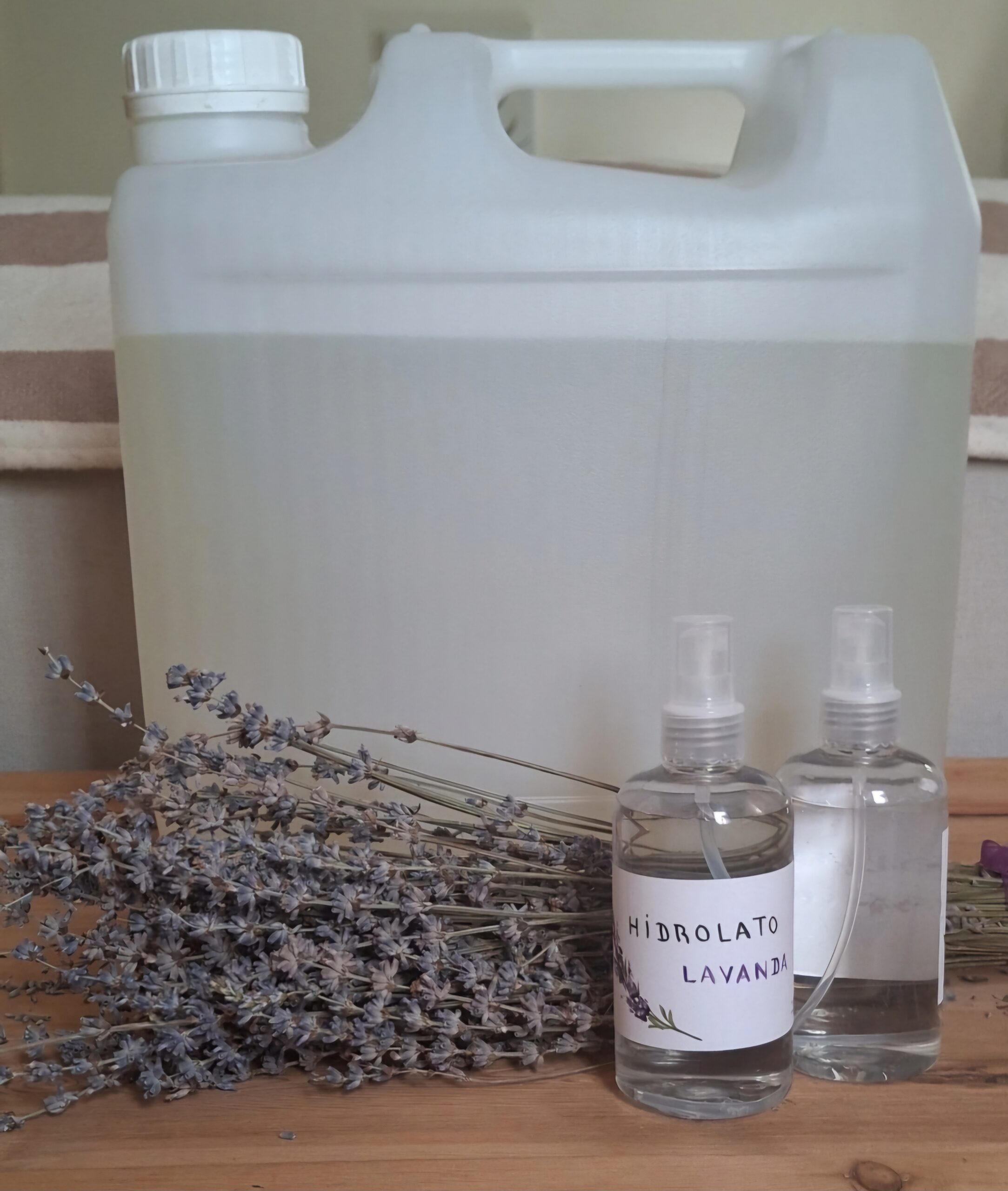 vendo HIDROLATO Y ACEITE ESENCIAL DE LAVANDA