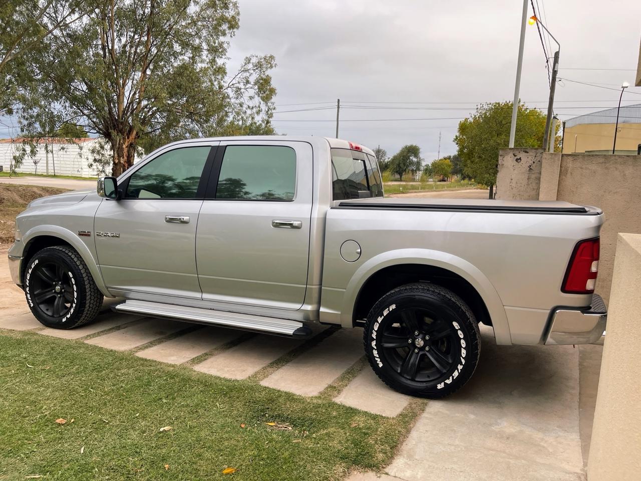 Dodge RAM 1500 modelo 2017